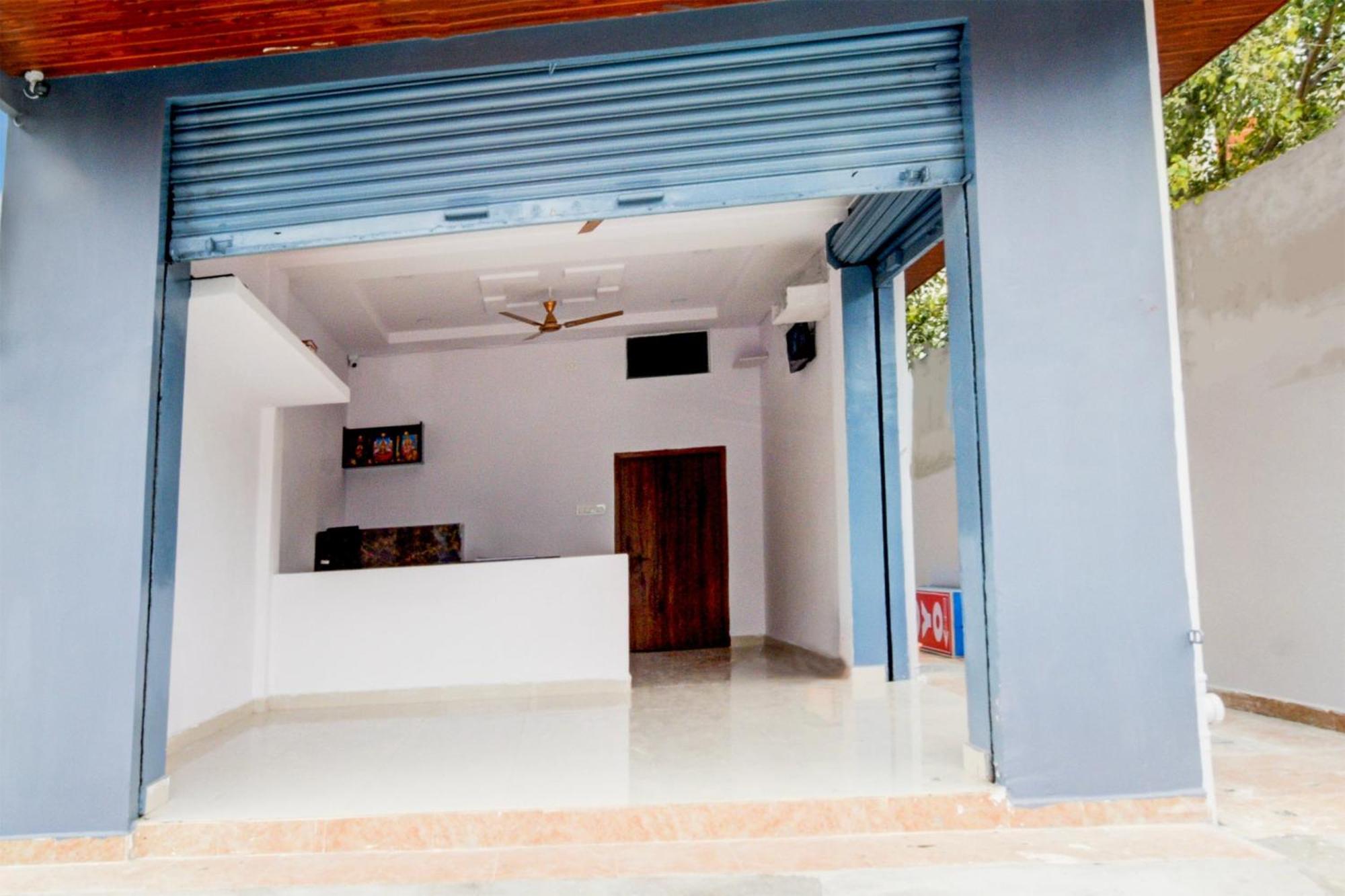 Hotel O D N Groups Sururnagar エクステリア 写真