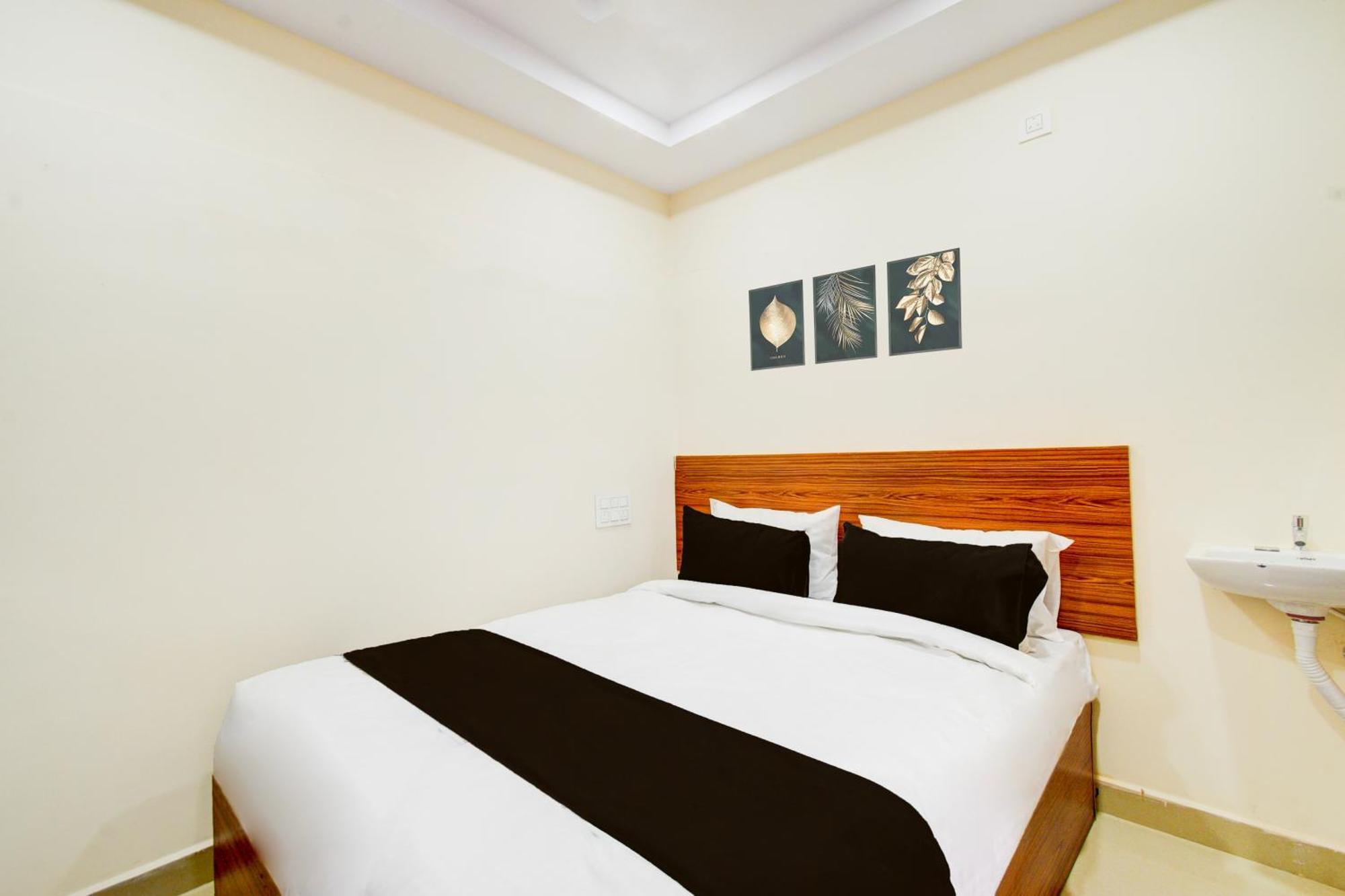 Hotel O D N Groups Sururnagar エクステリア 写真