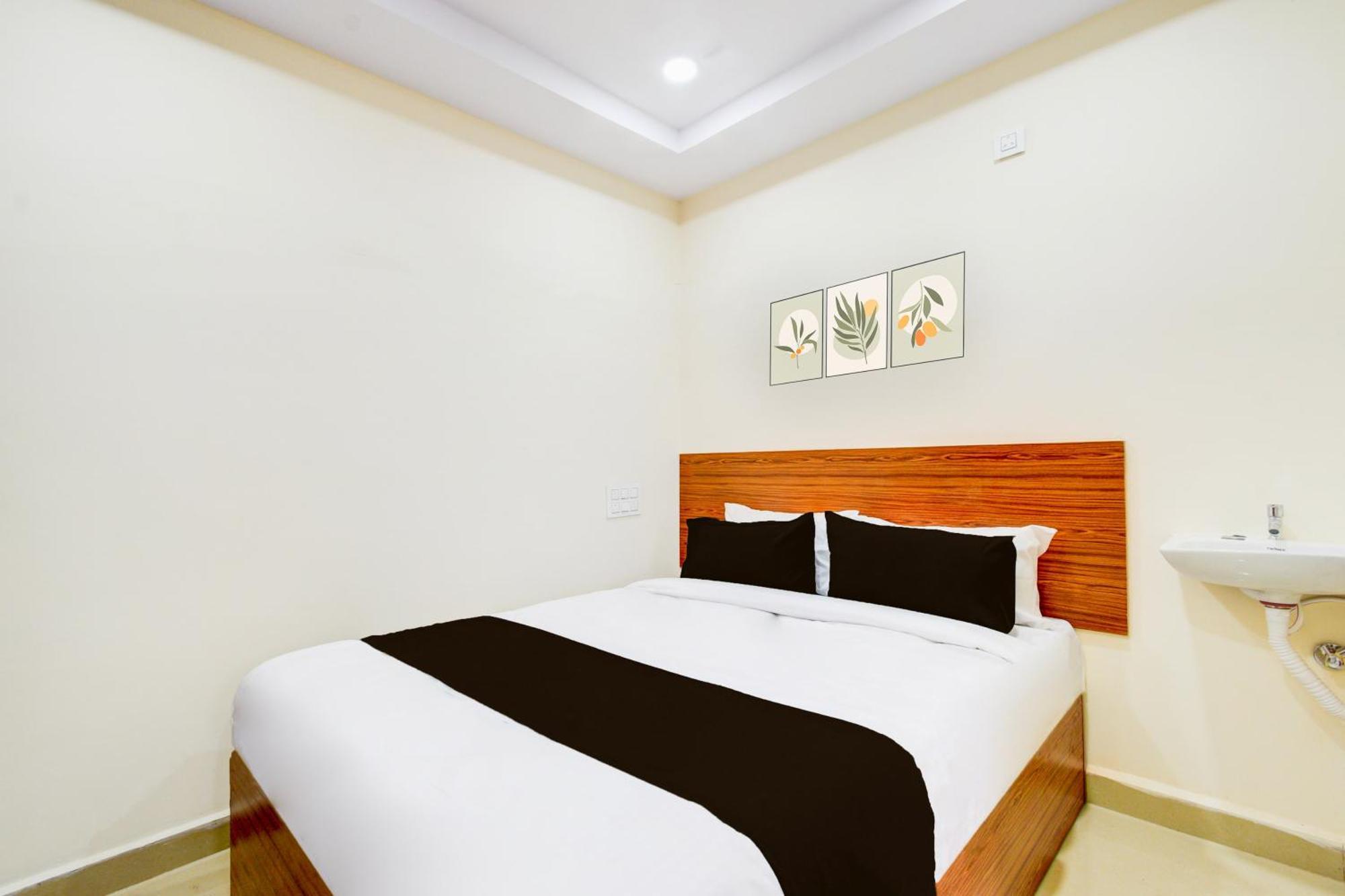 Hotel O D N Groups Sururnagar エクステリア 写真