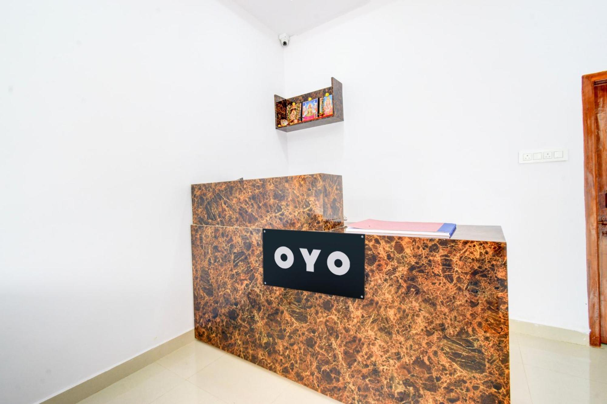 Hotel O D N Groups Sururnagar エクステリア 写真