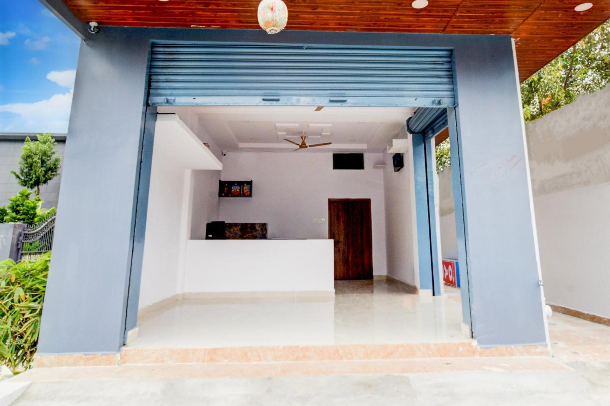 Hotel O D N Groups Sururnagar エクステリア 写真